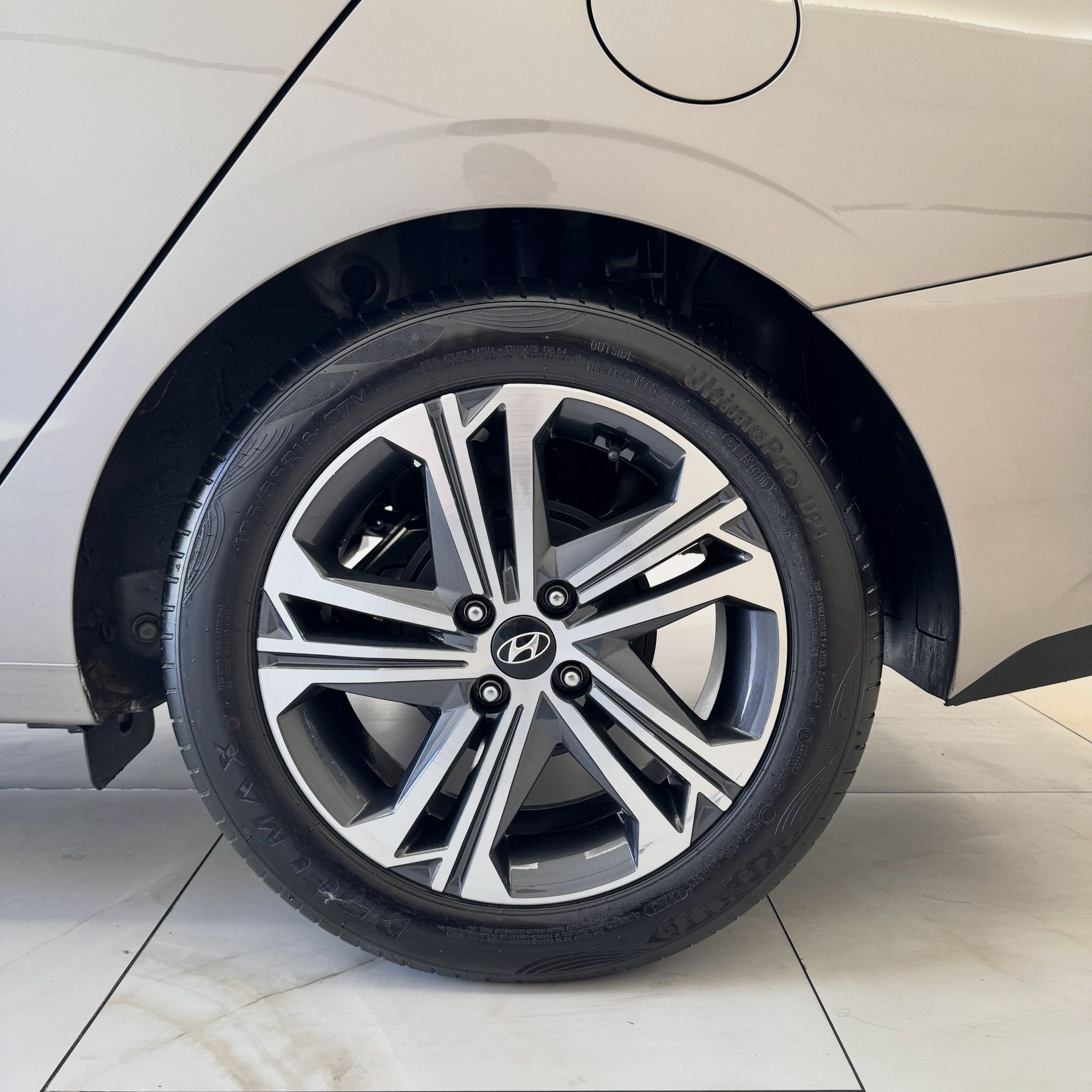 Hyundai HB20 10