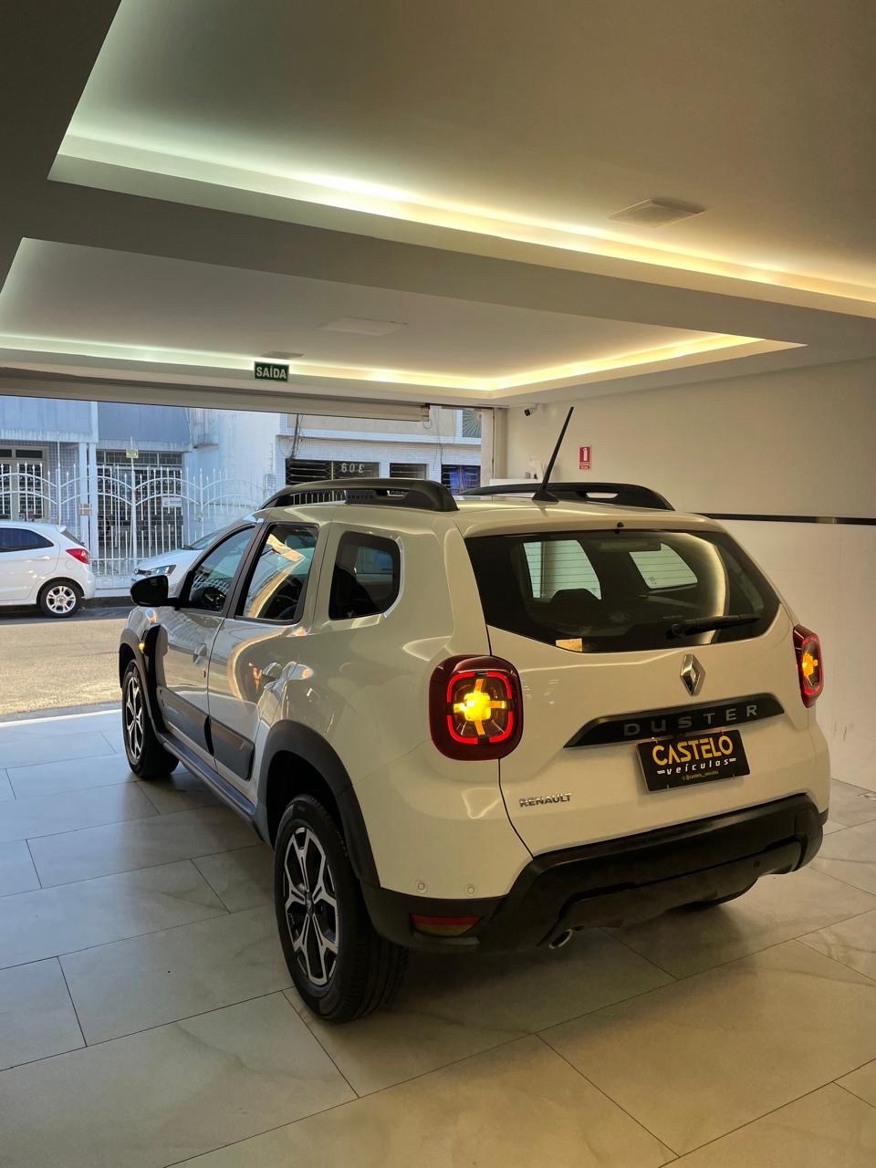 RENAULT DUSTER 6