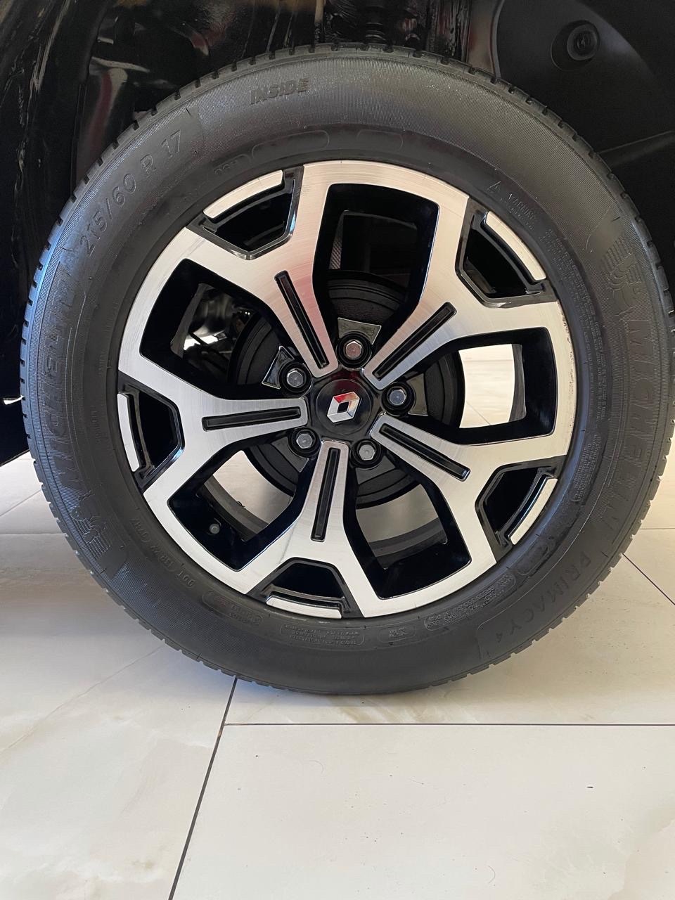 RENAULT DUSTER 13