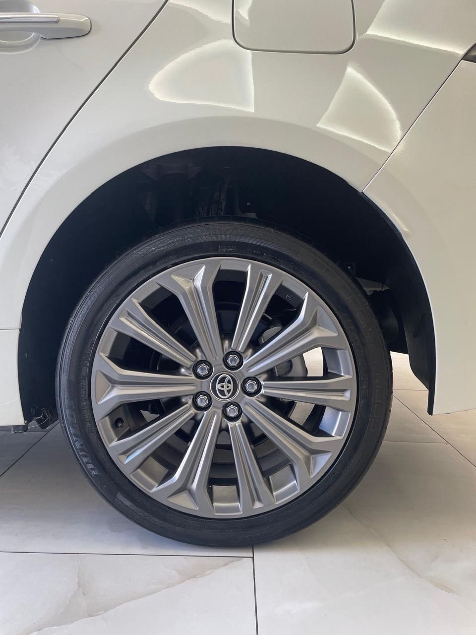 TOYOTA COROLLA 7
