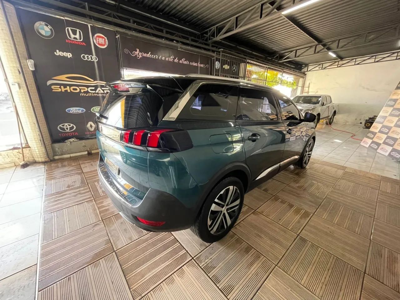 Peugeot 5008 8