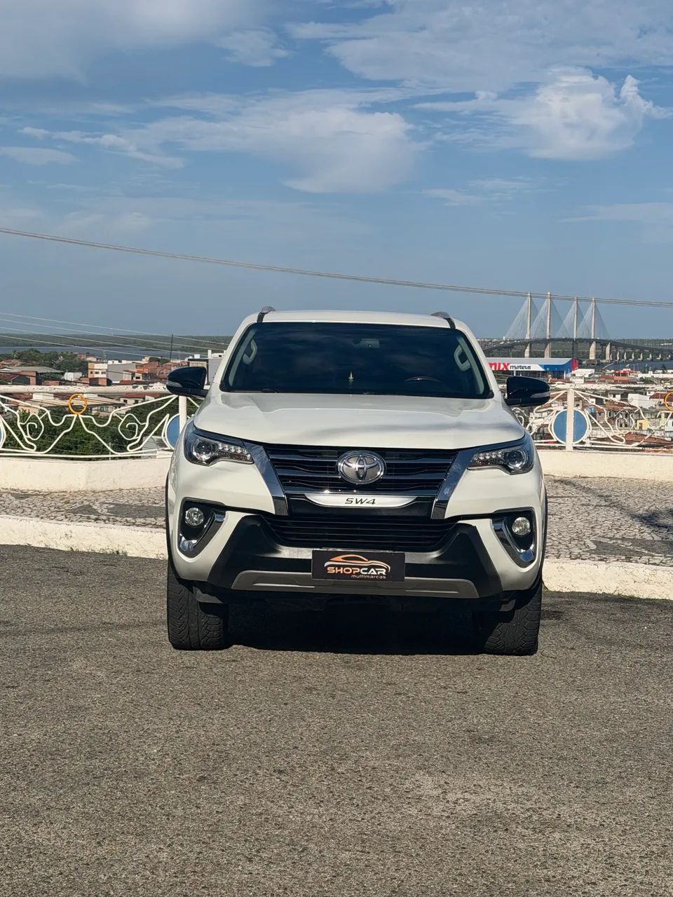Toyota HILUX 4