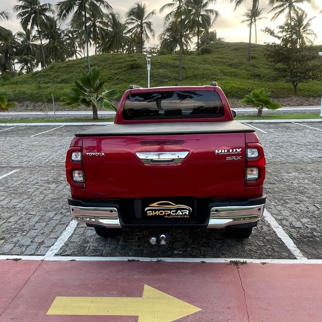 Toyota Hilux 8