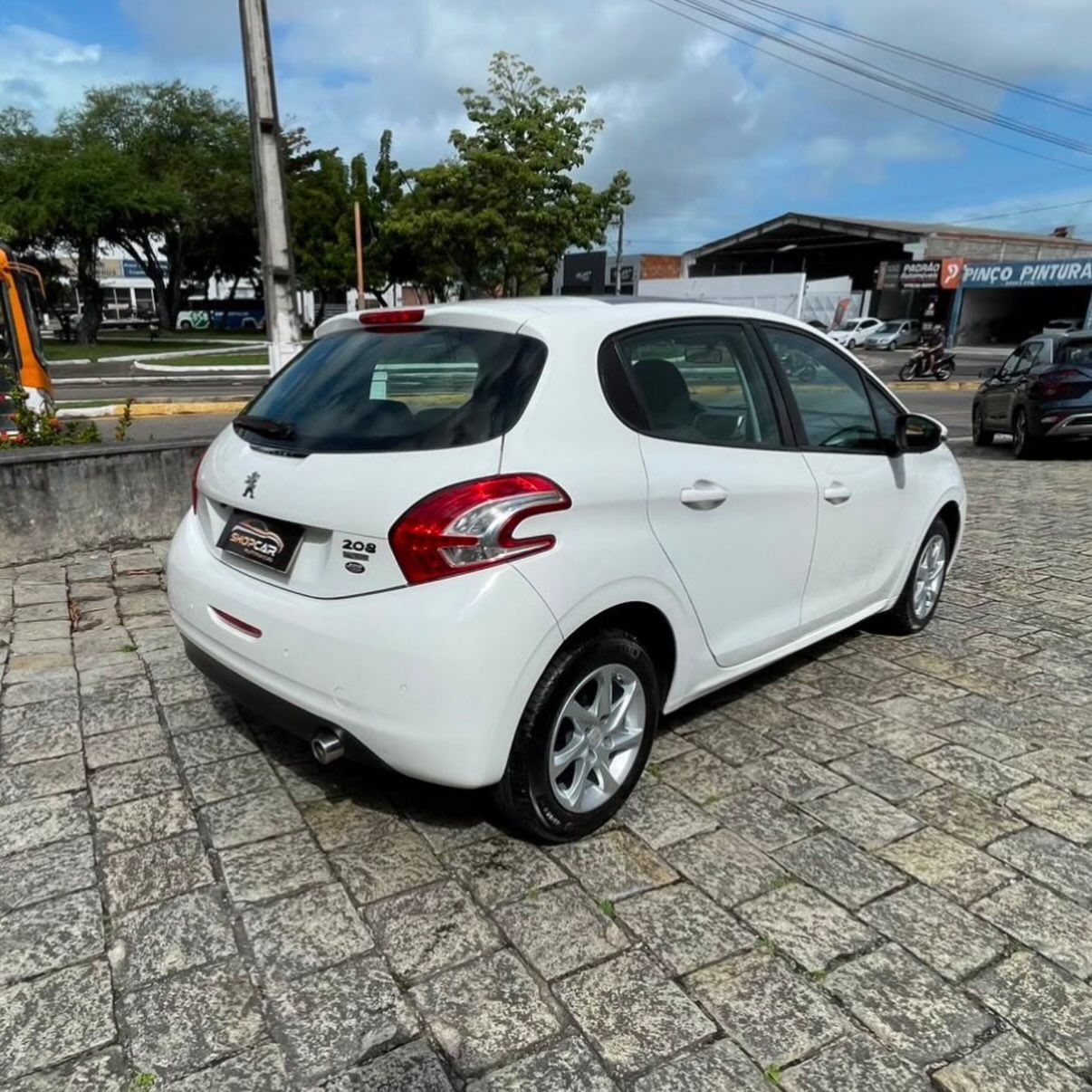 Peugeot 208 6
