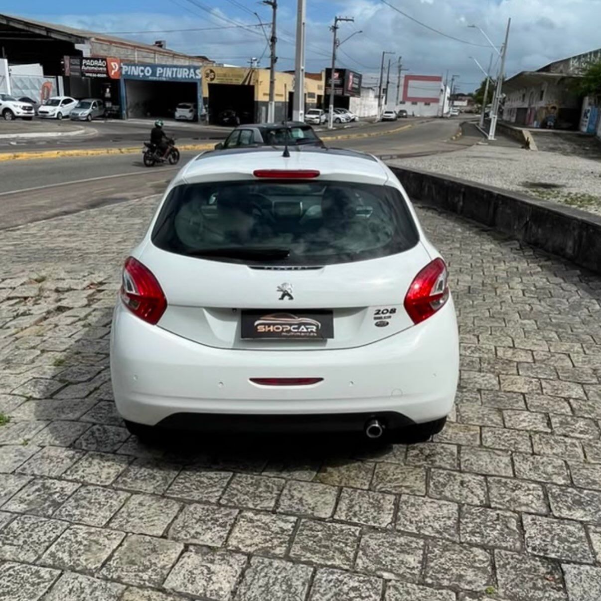 Peugeot 208 7