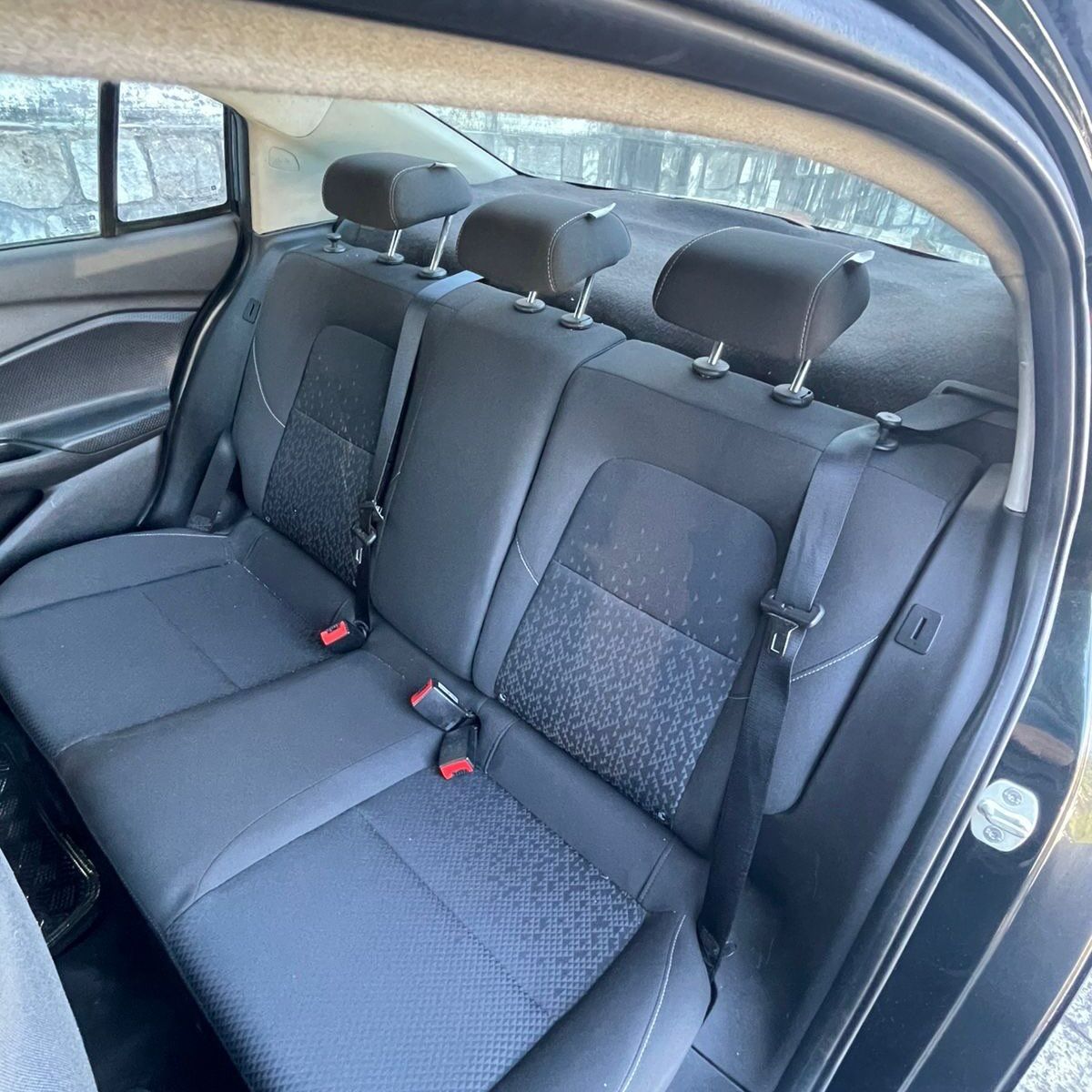 Chevrolet Onix 10