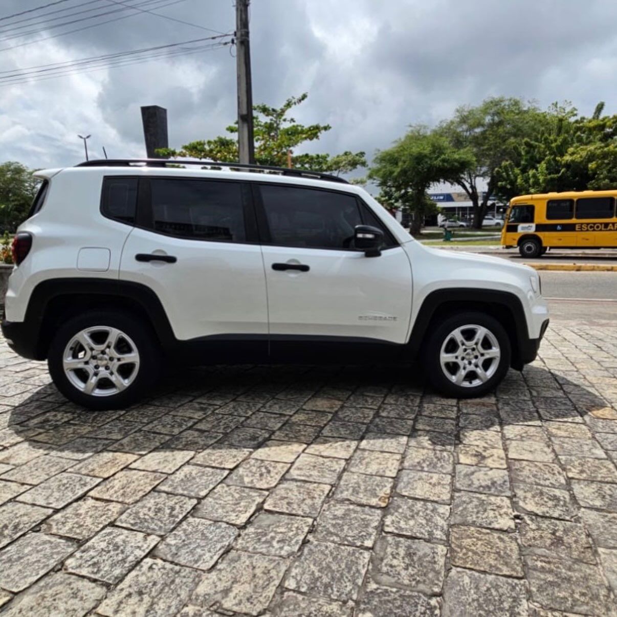 Jeep Renegade 4