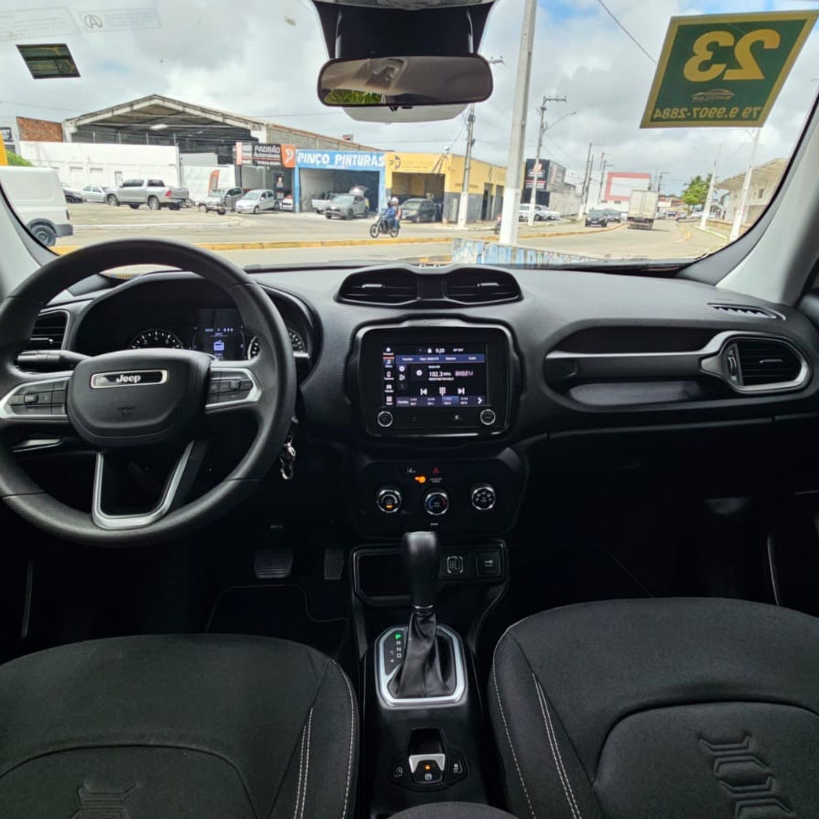 Jeep Renegade 9