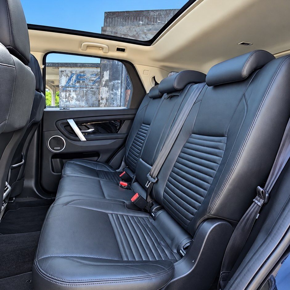 Land Rover Discovery 10