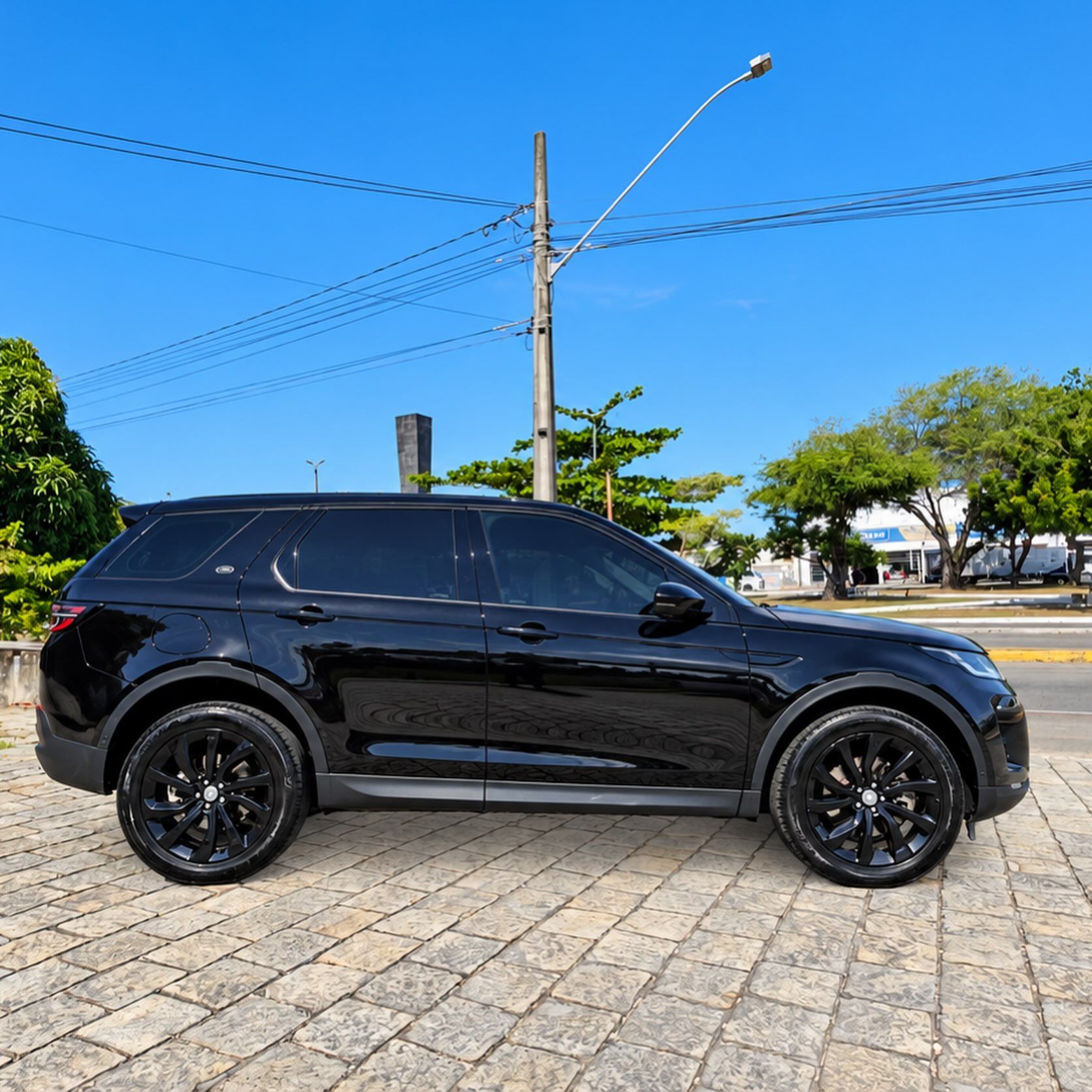 Land Rover Discovery 4