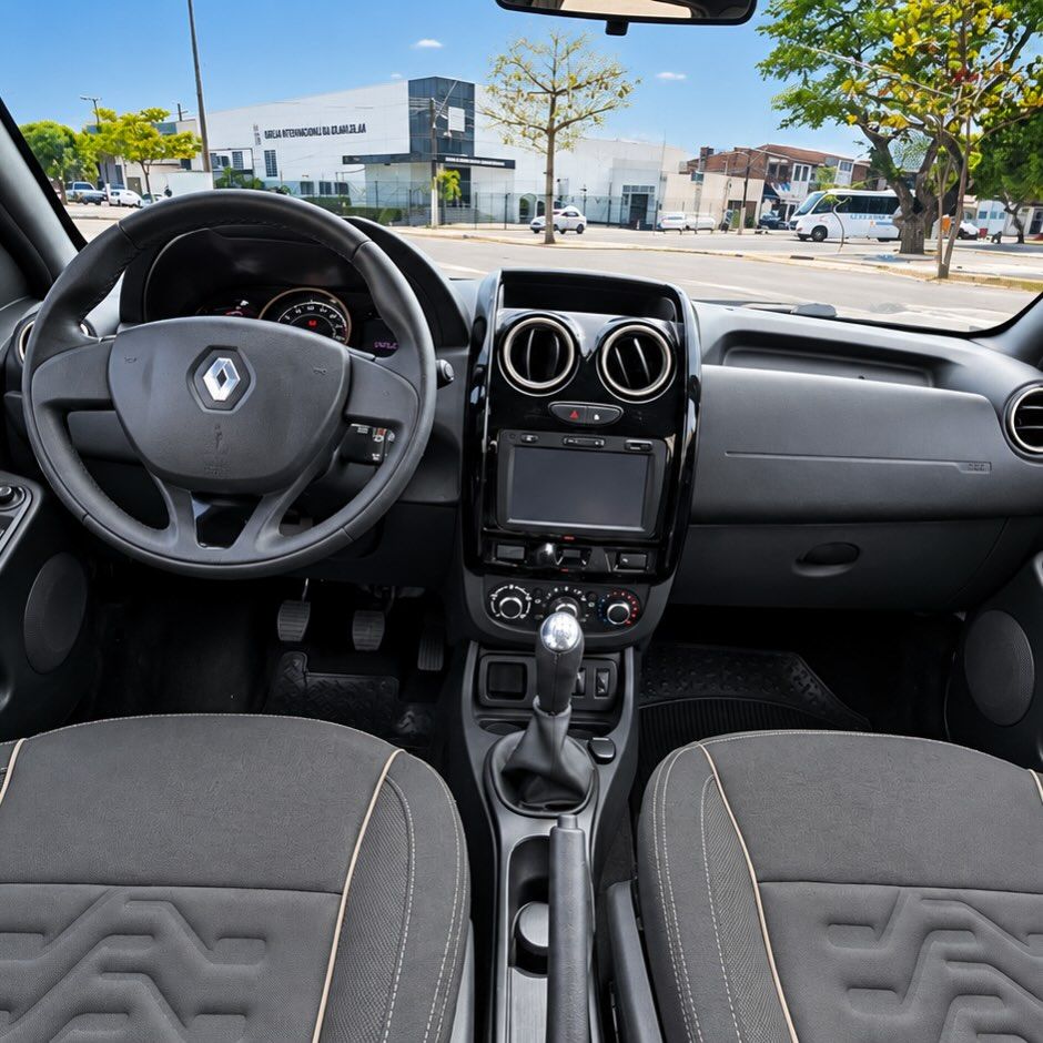 Renault Duster 9