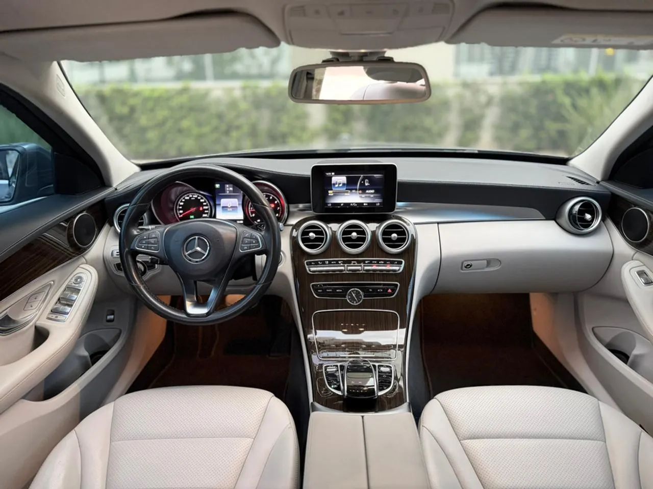 Mercedes-Benz C-180 9