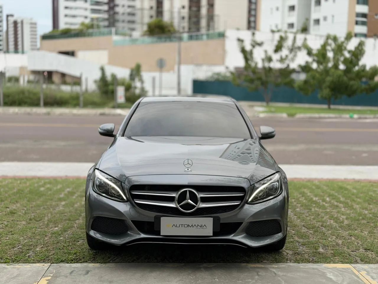 Mercedes-Benz C-180 2