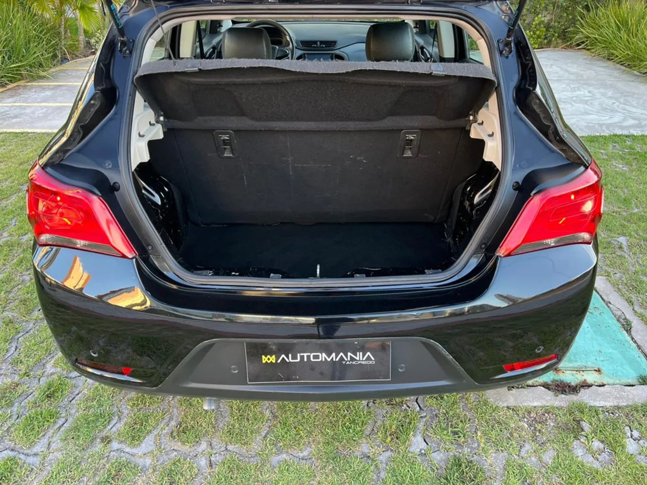 Chevrolet ONIX 15