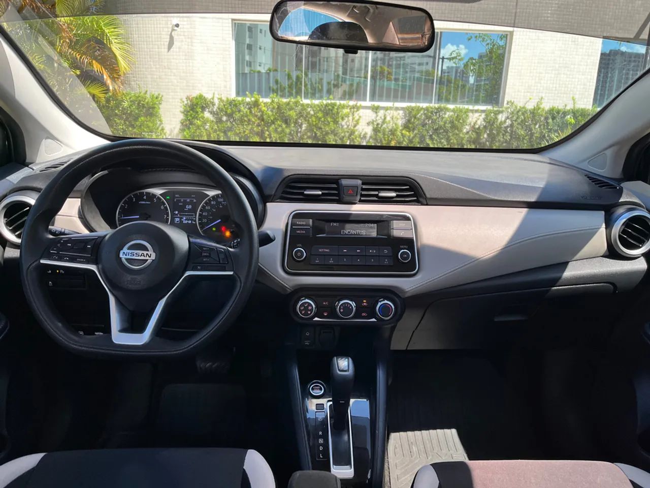 Nissan VERSA 10