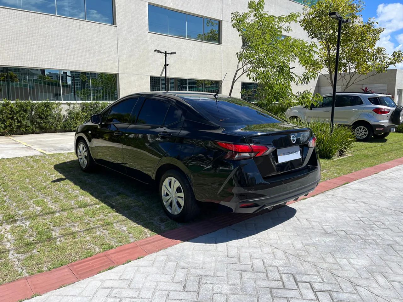 Nissan VERSA 7