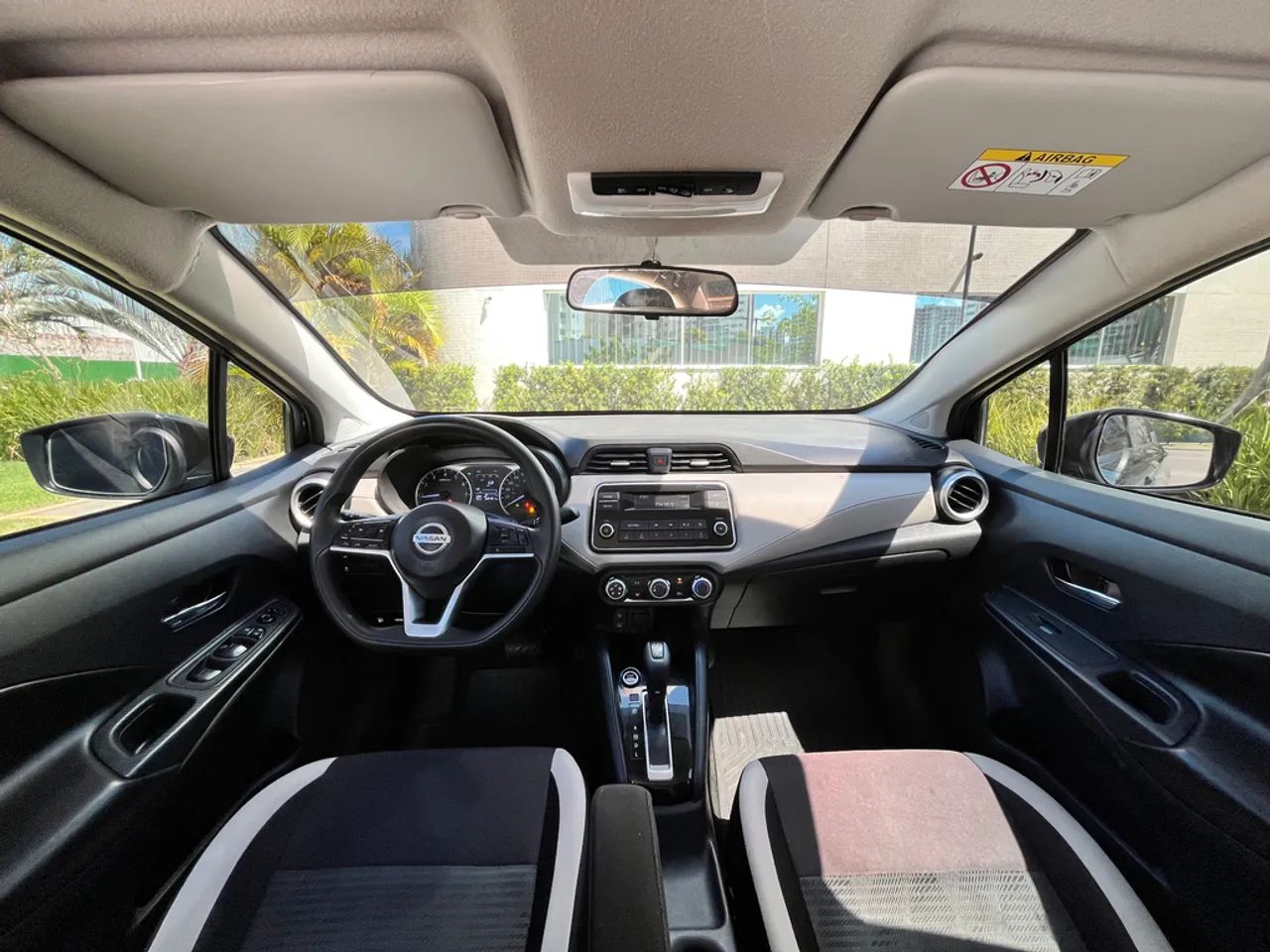Nissan VERSA 11