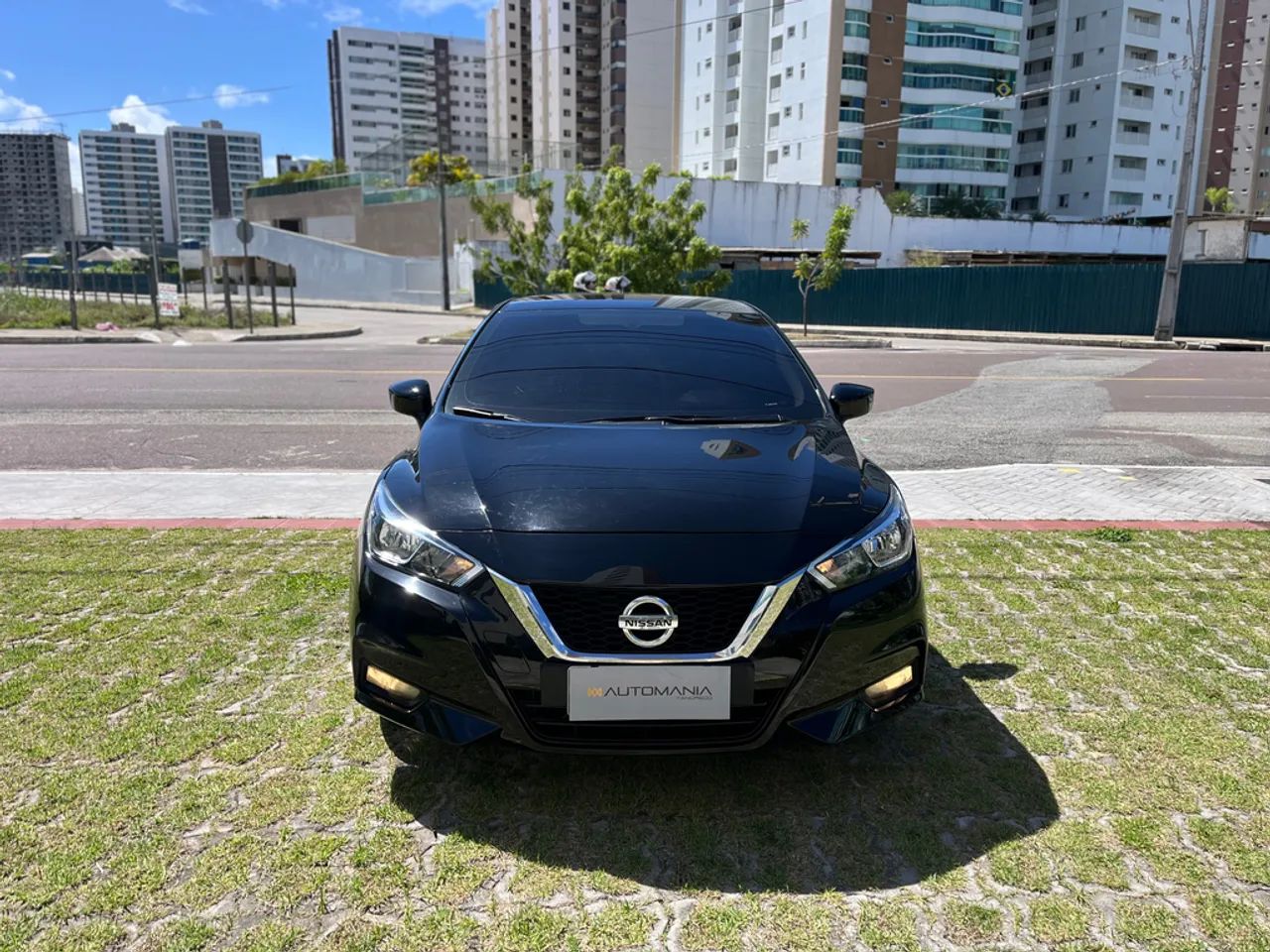 Nissan VERSA 2
