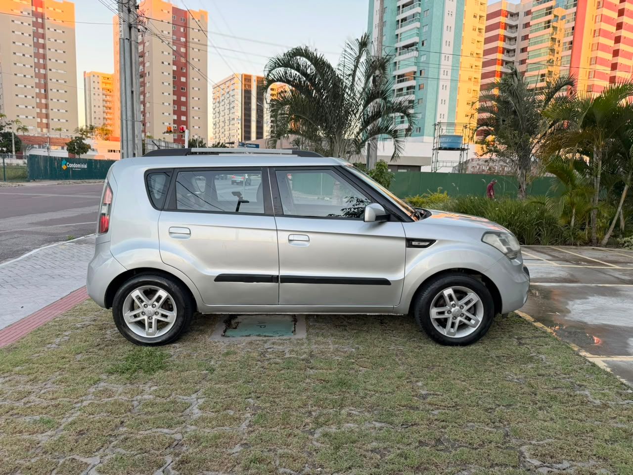 Kia Motors SOUL 4