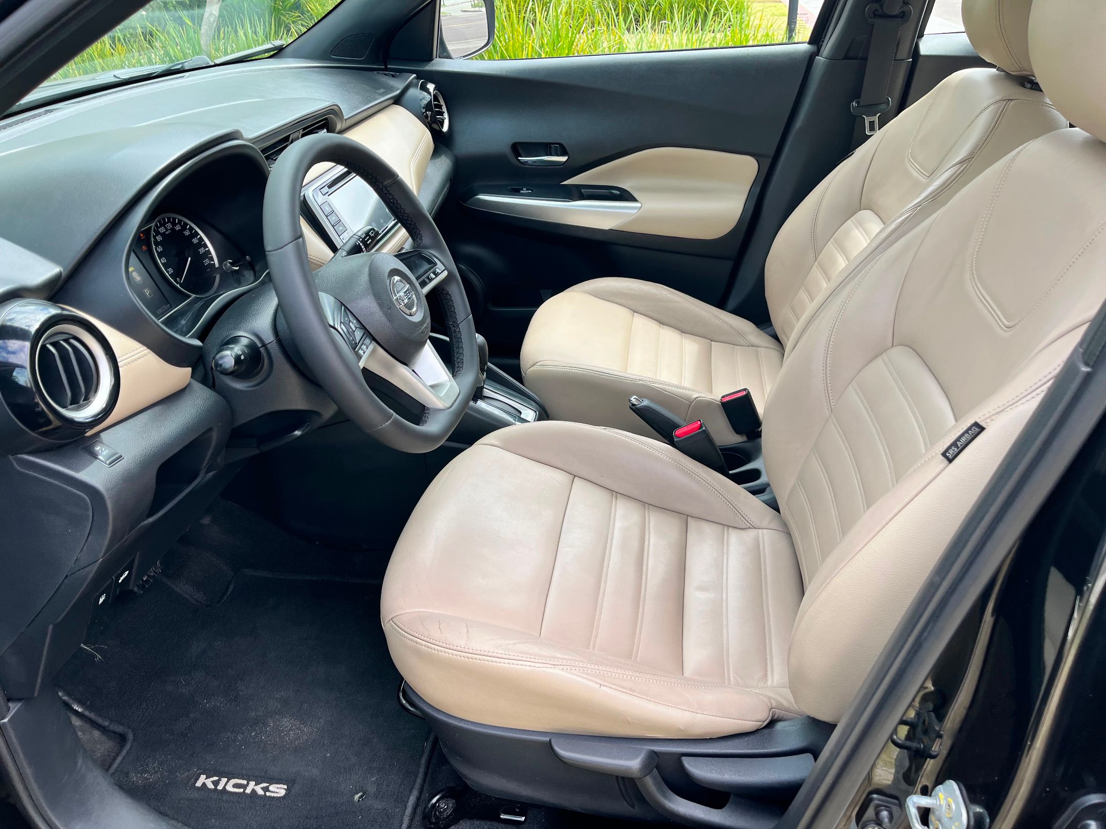 Nissan KICKS 11