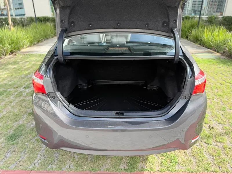 Toyota COROLLA 12