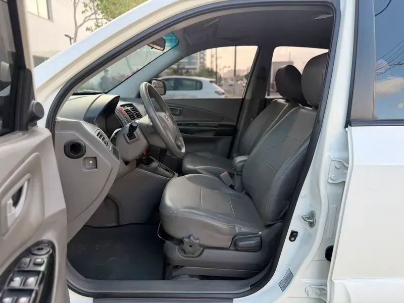 Hyundai TUCSON 12