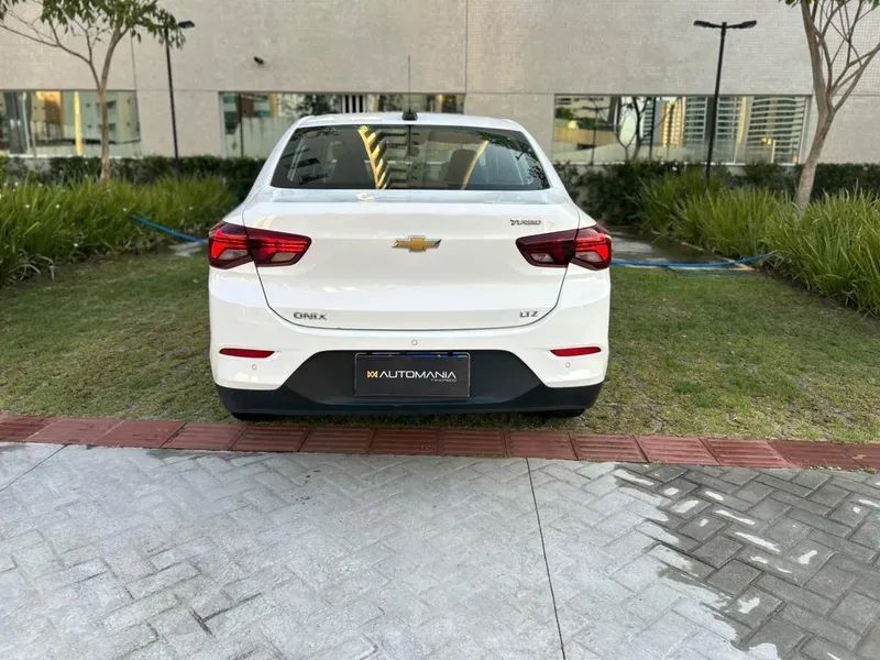 Chevrolet ONIX 6
