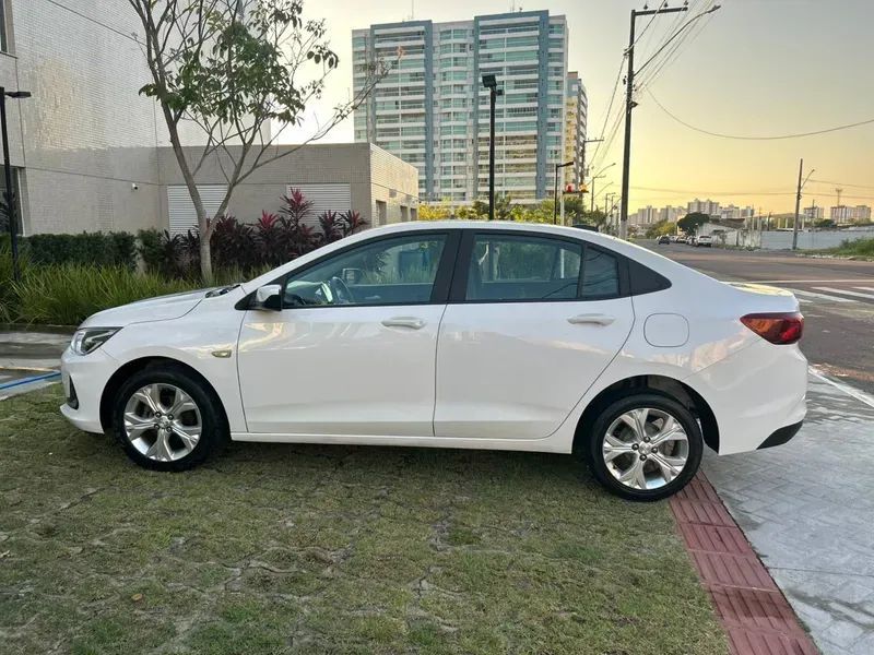 Chevrolet ONIX 8