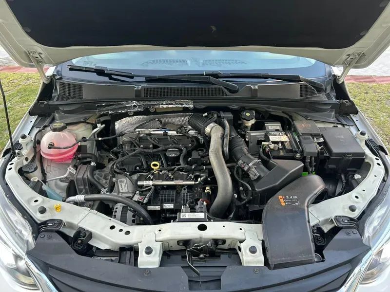 Chevrolet ONIX 15