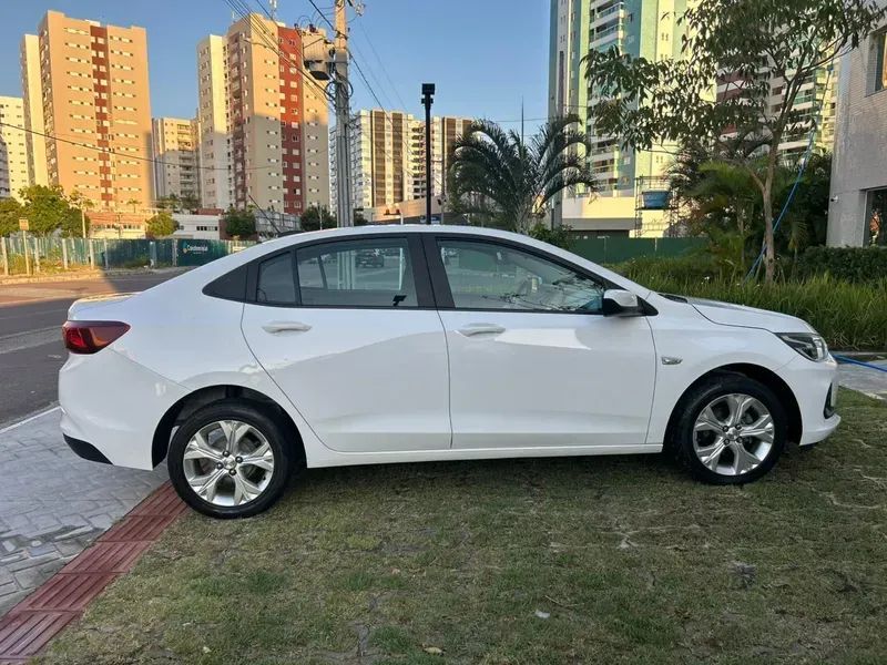 Chevrolet ONIX 4