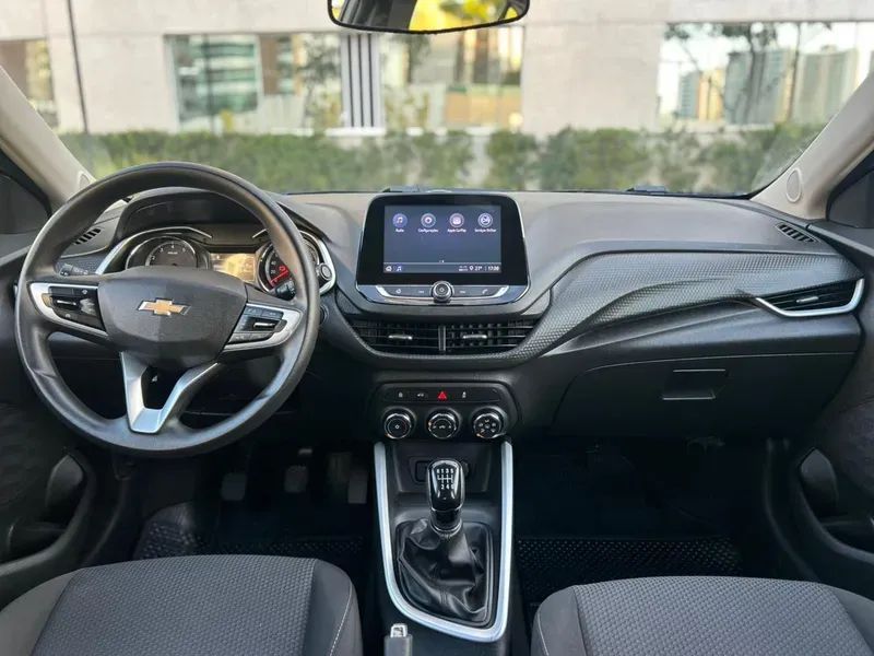 Chevrolet ONIX 14