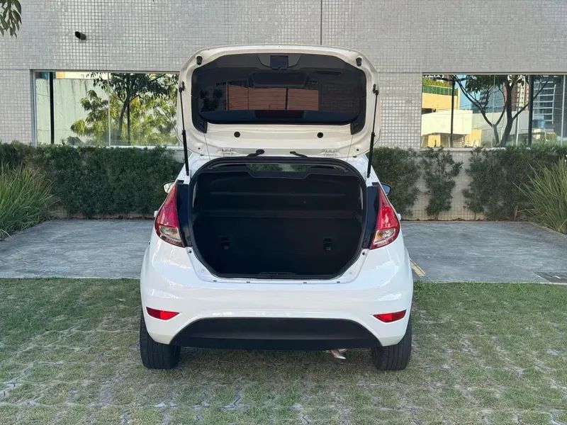 Ford FIESTA 11