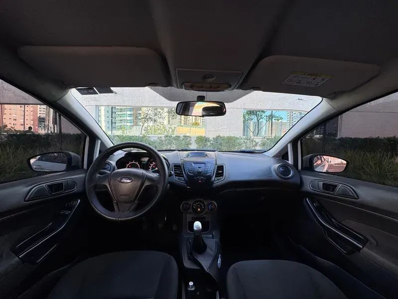 Ford FIESTA 13