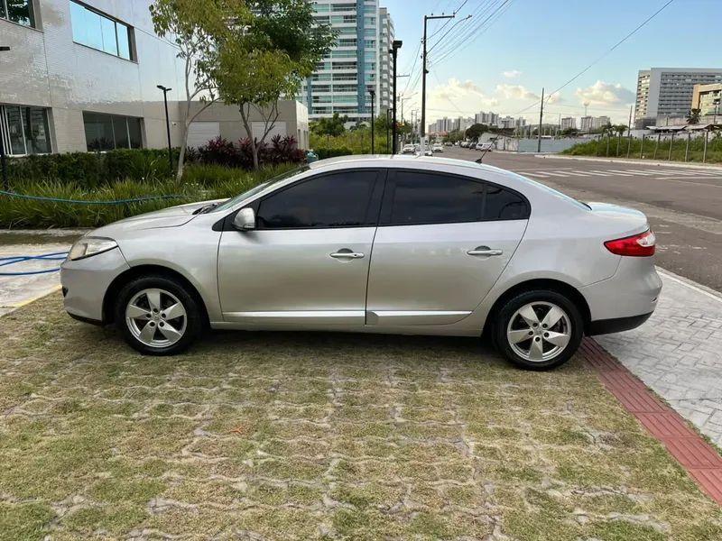 Renault FLUENCE 5