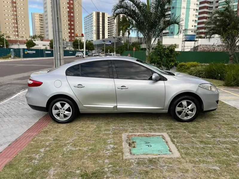 Renault FLUENCE 4