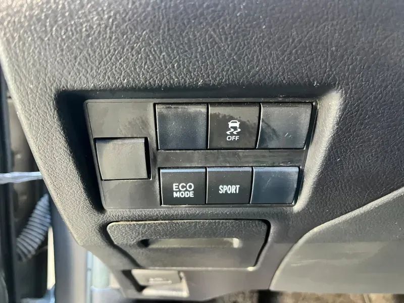 Toyota YARIS 10
