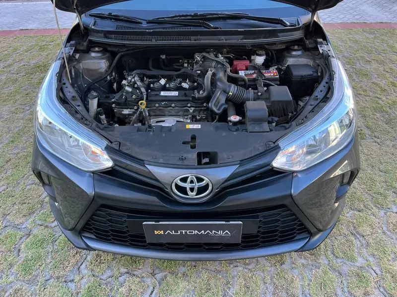 Toyota YARIS 17