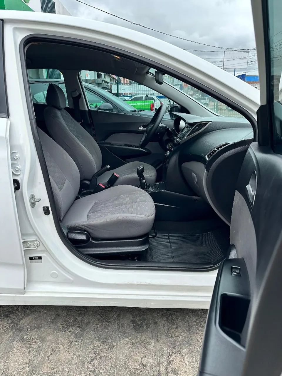 Hyundai HB20S 10
