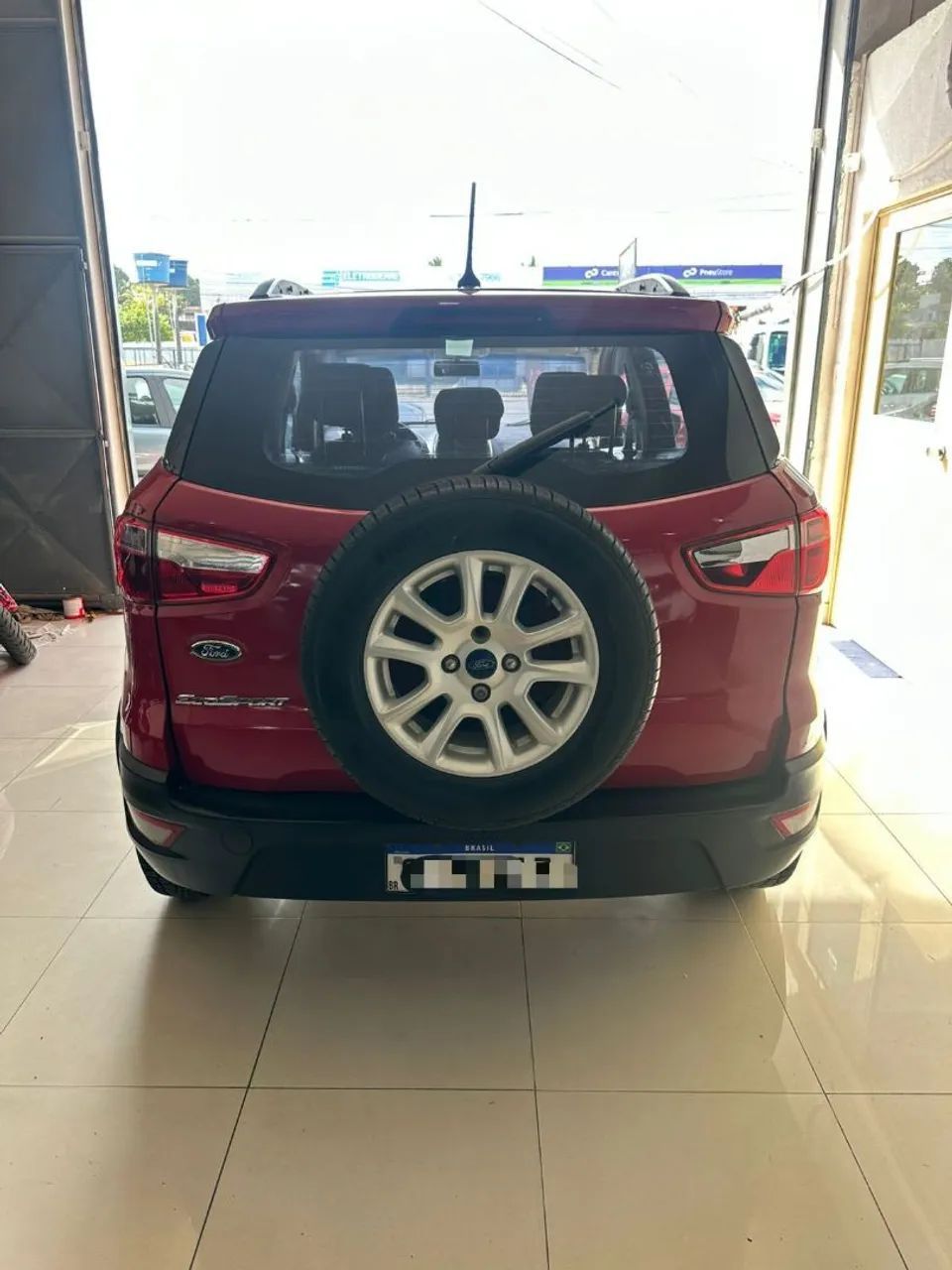 Ford ECOSPORT 4