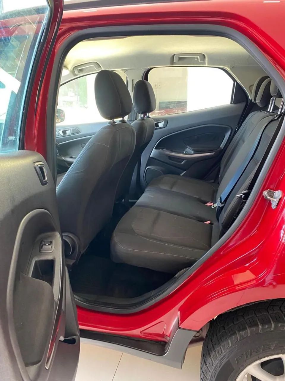 Ford ECOSPORT 10