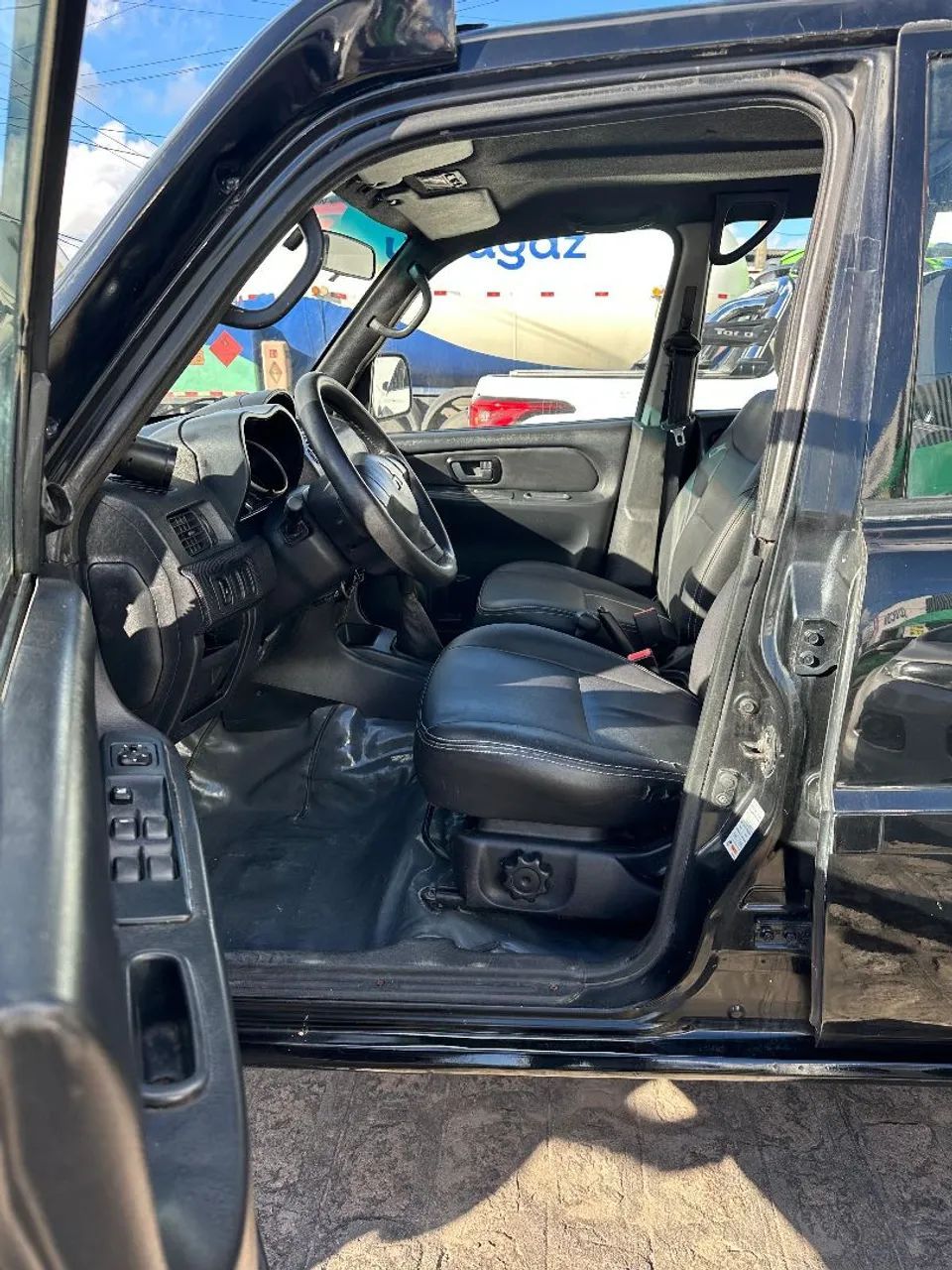 Mitsubishi PAJERO 7