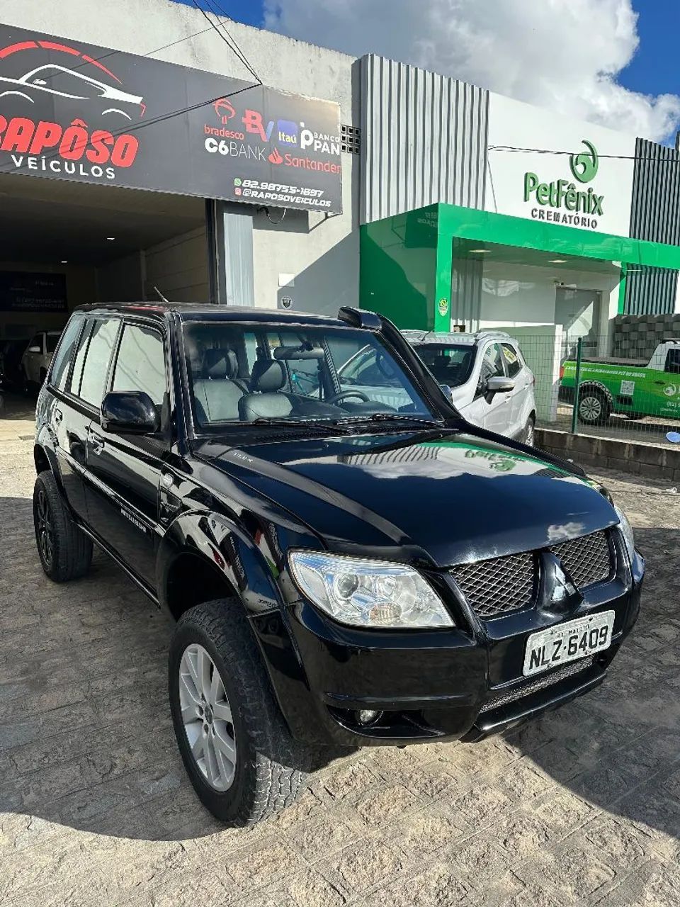 Mitsubishi PAJERO 2010