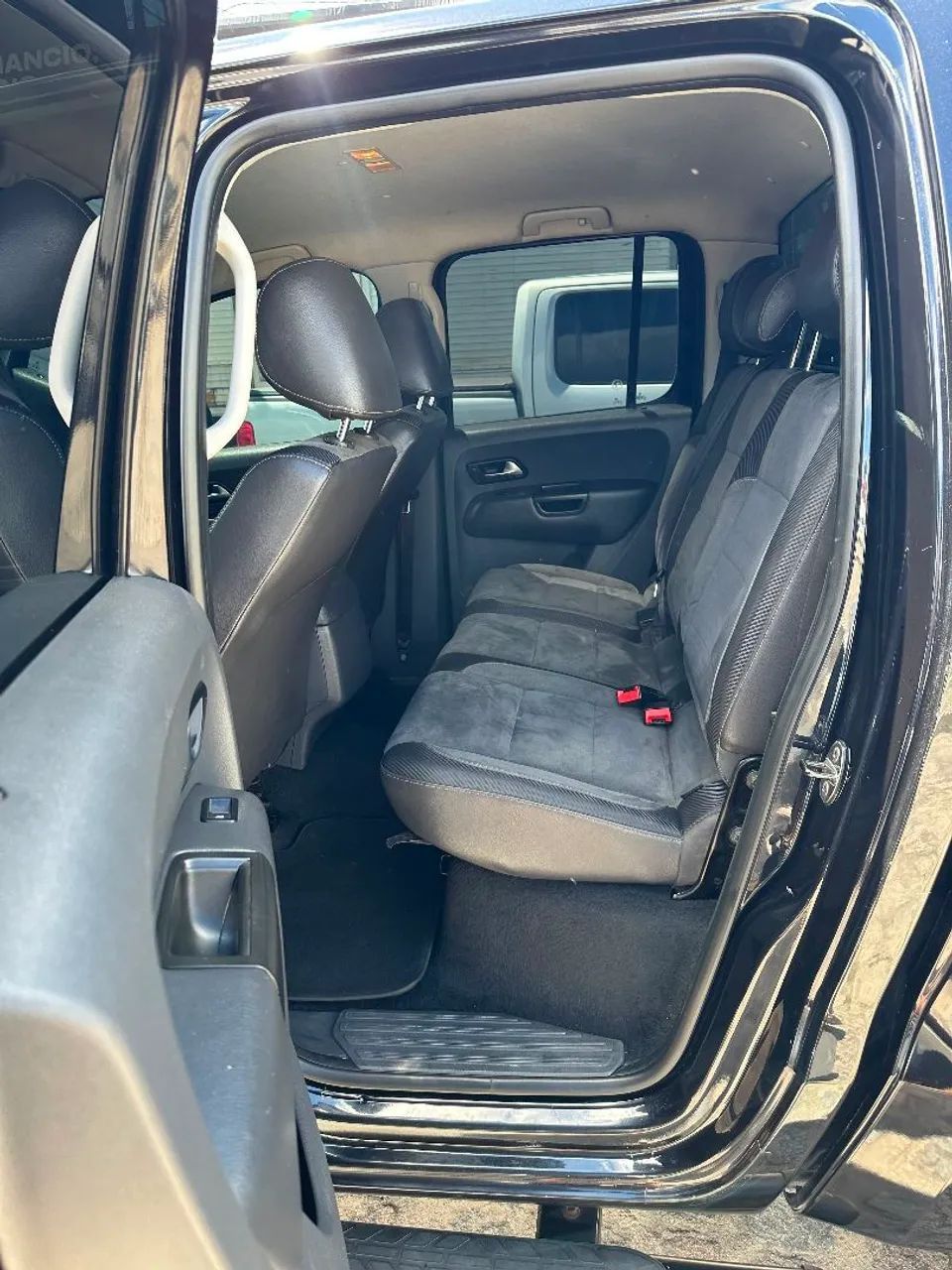 Volkswagen AMAROK 10