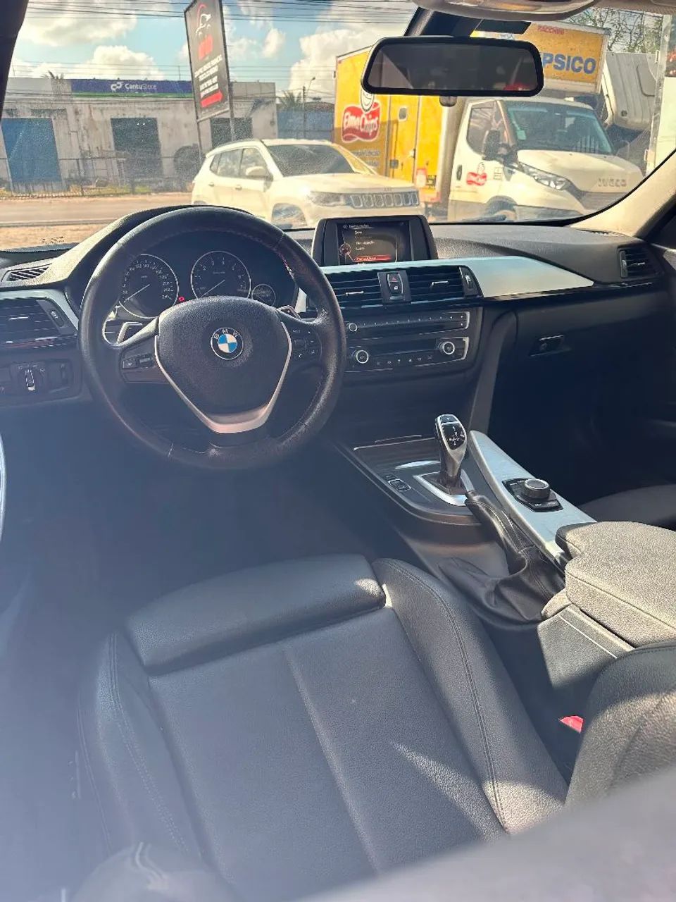 BMW 320I 12