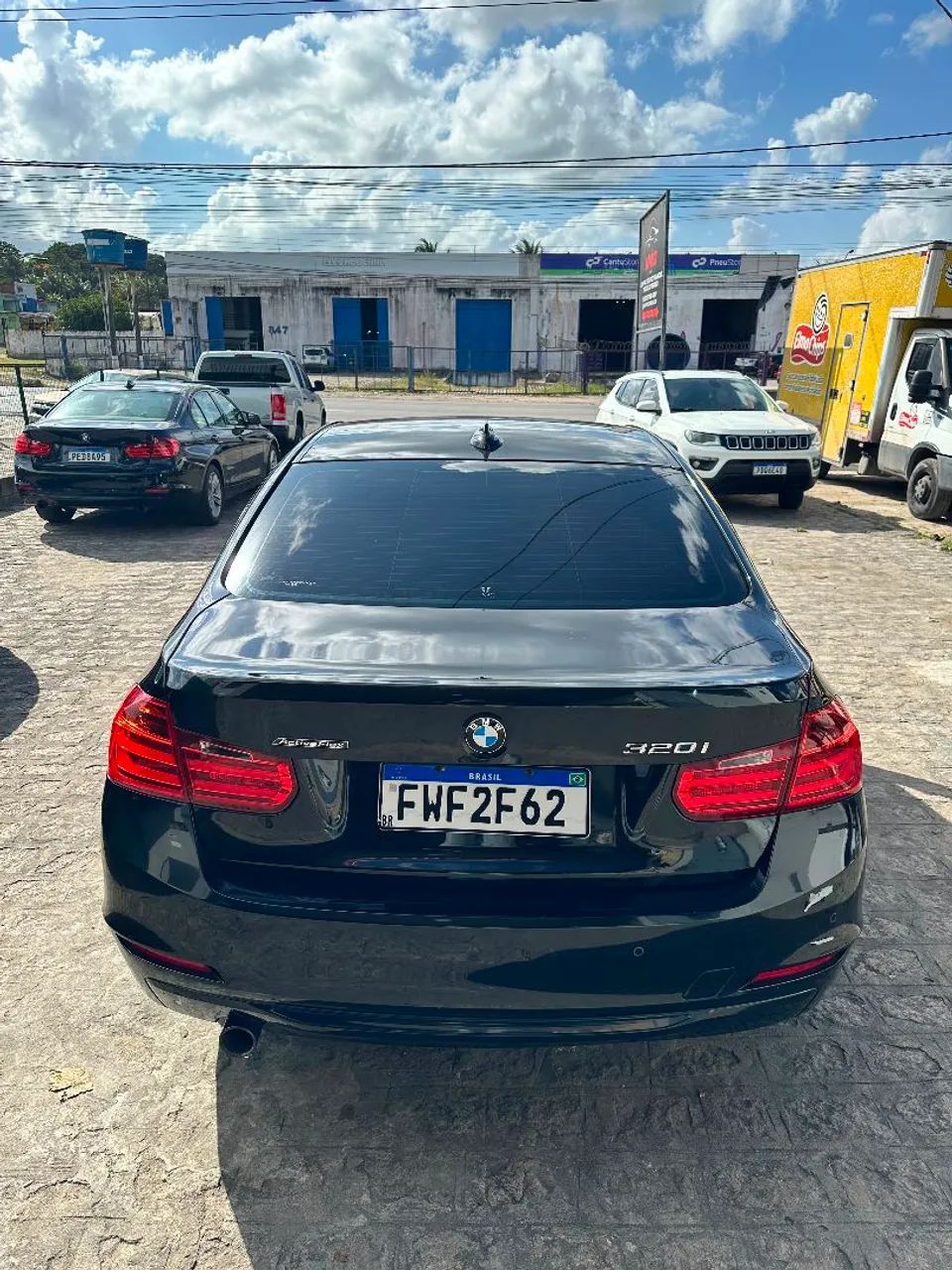 BMW 320I 5