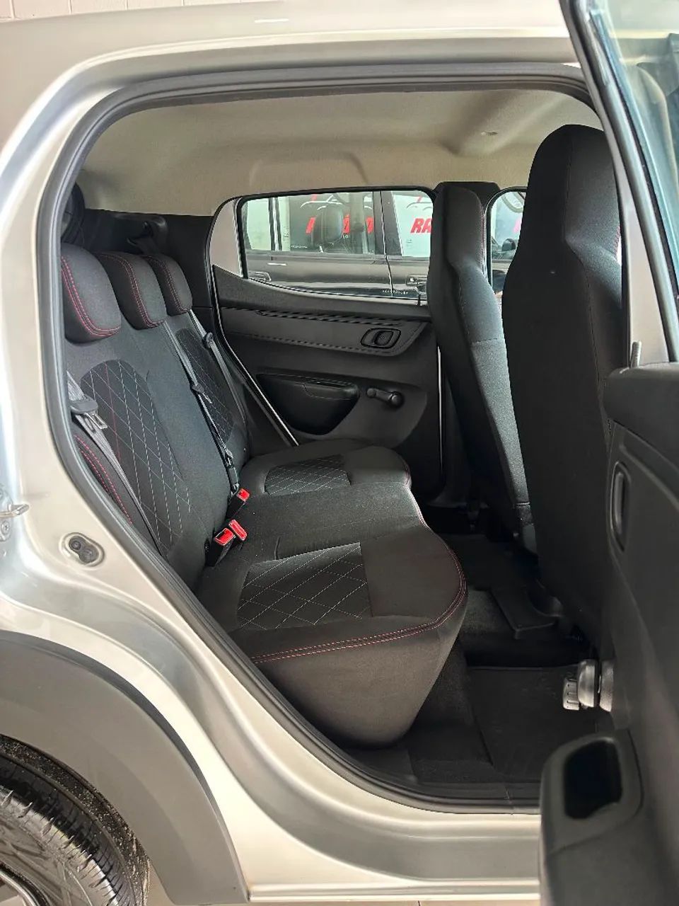 Renault KWID 6