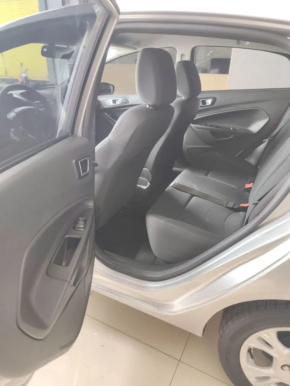 Ford FIESTA 9