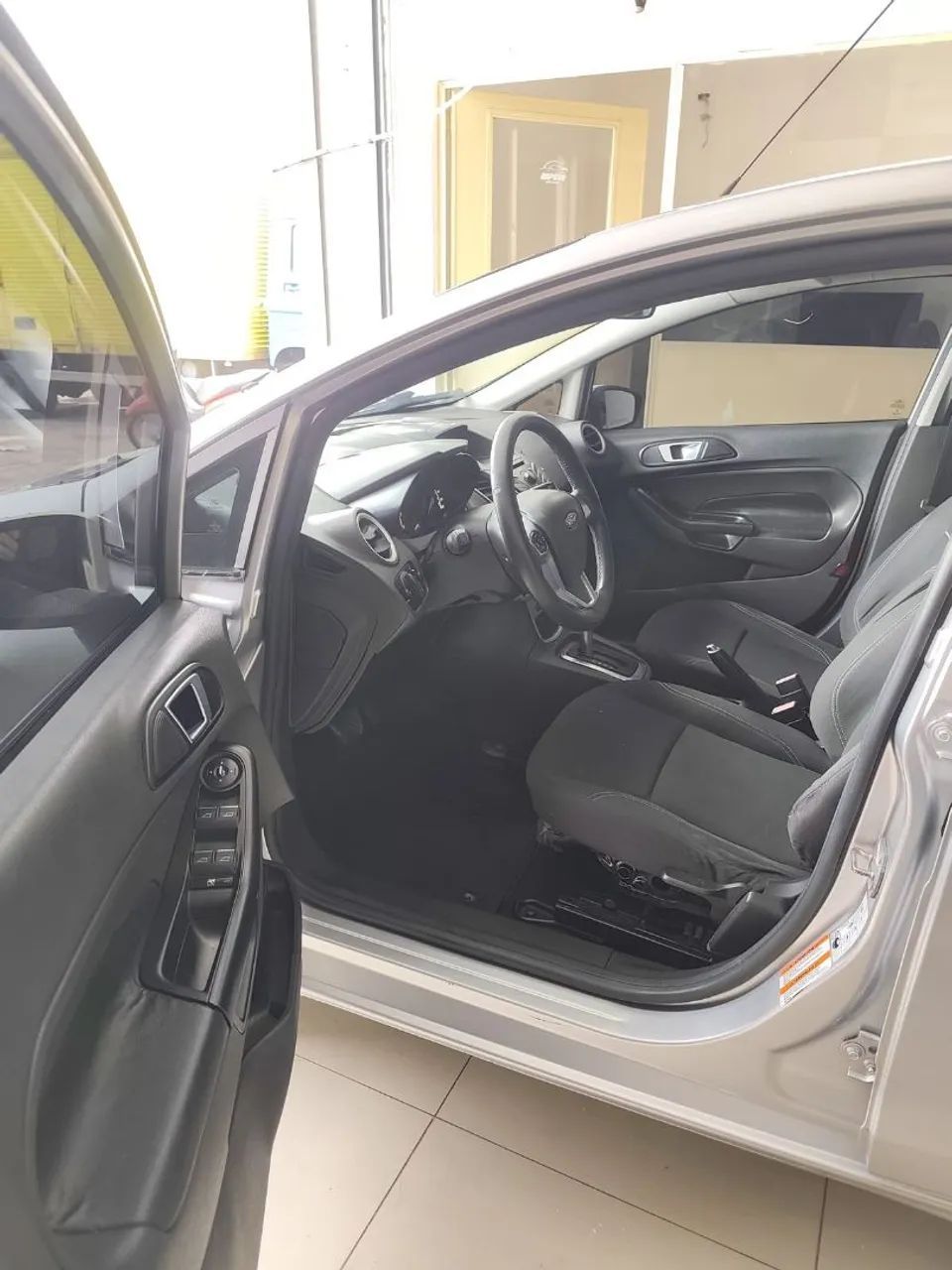 Ford FIESTA 10