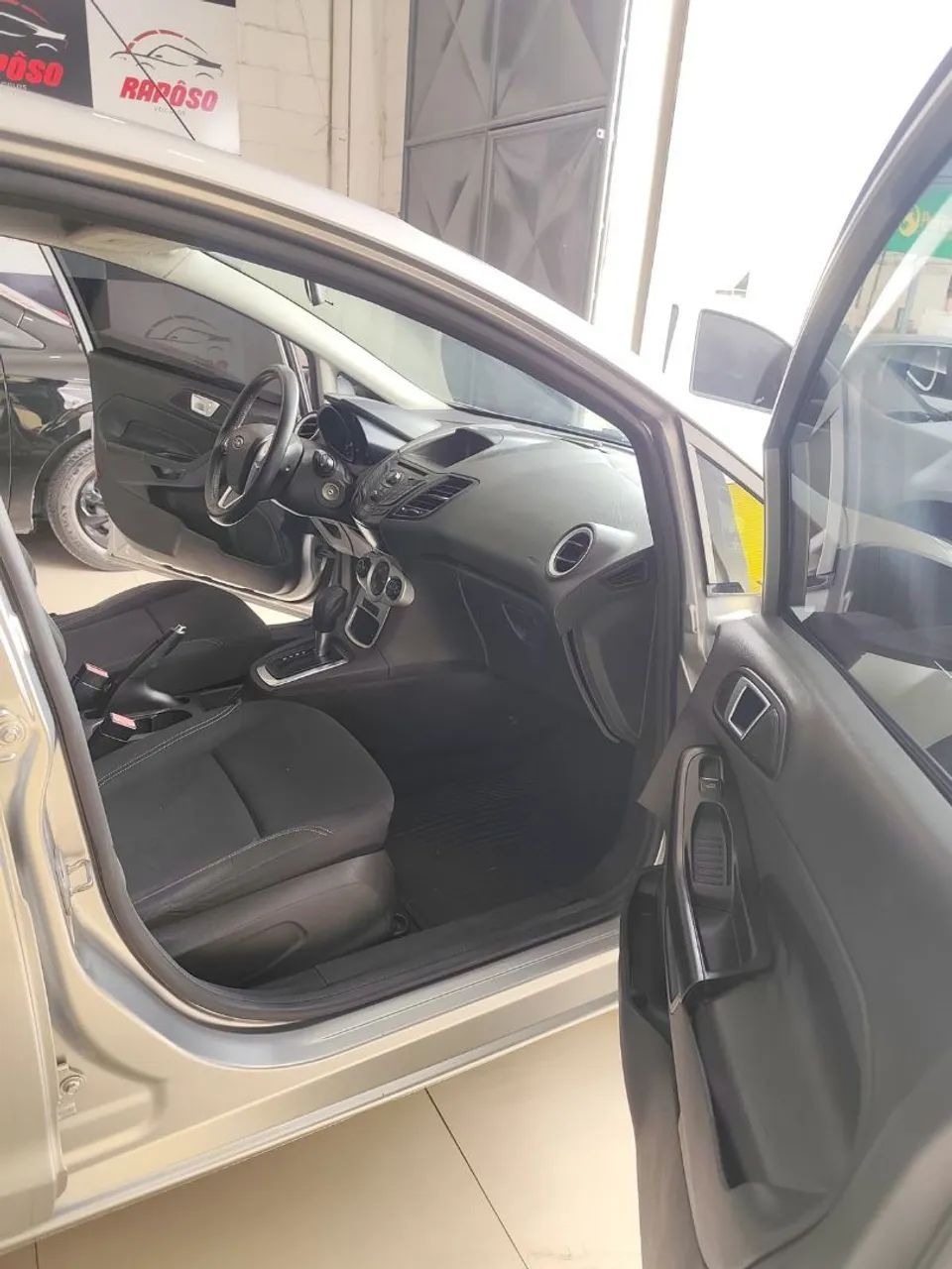 Ford FIESTA 8