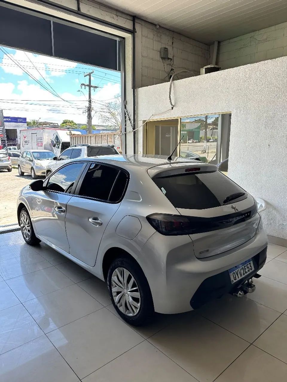 Peugeot 208 5